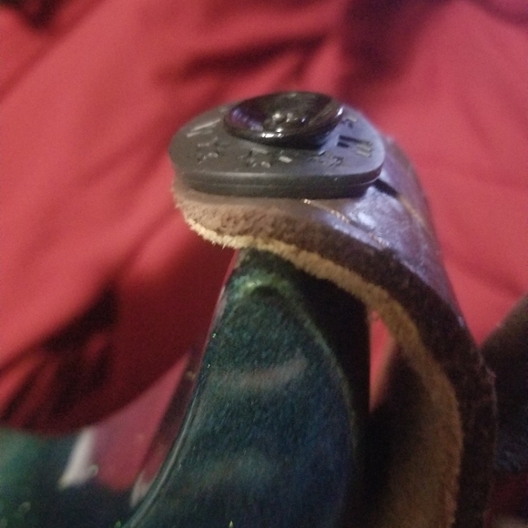 Guitar Strap Safety Lock 6 pack - Picture 1 of 5